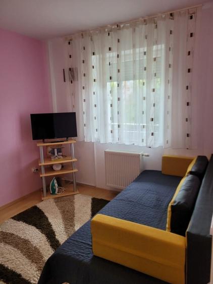 Apartament cu 2 camere decomandat în Bartolomeu