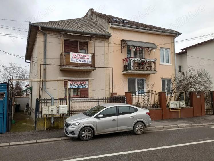 Apartament cu 3 camere decomandat în Central