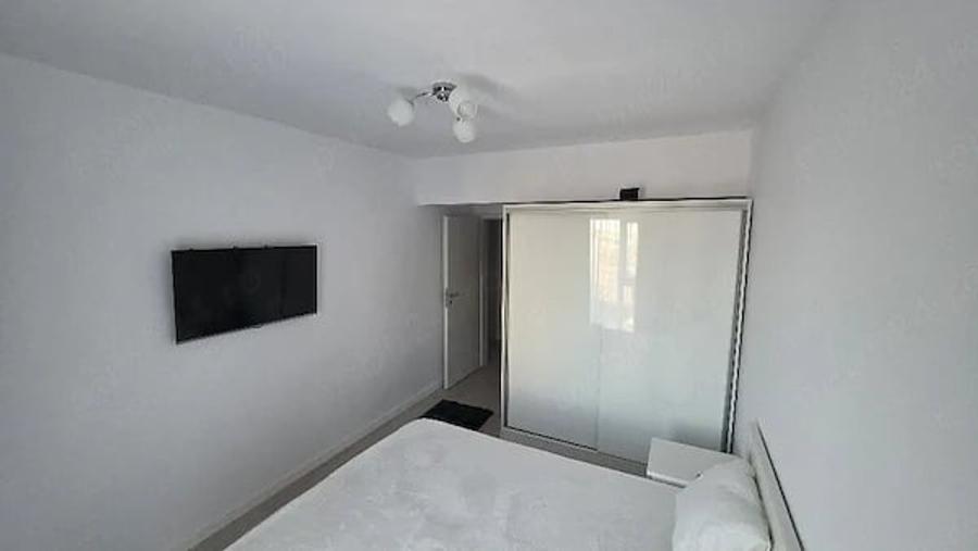 Apartament cu 2 camere decomandat în Sud