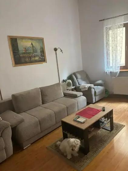 Casă cu 7 camere cu Canalizare în Armeneasca