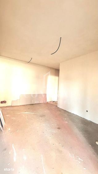 Apartament cu 4 camere în Florești