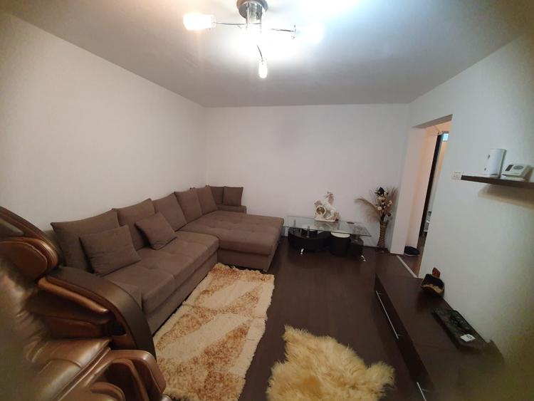 Apartament cu 2 camere decomandat, mobilat în Obor