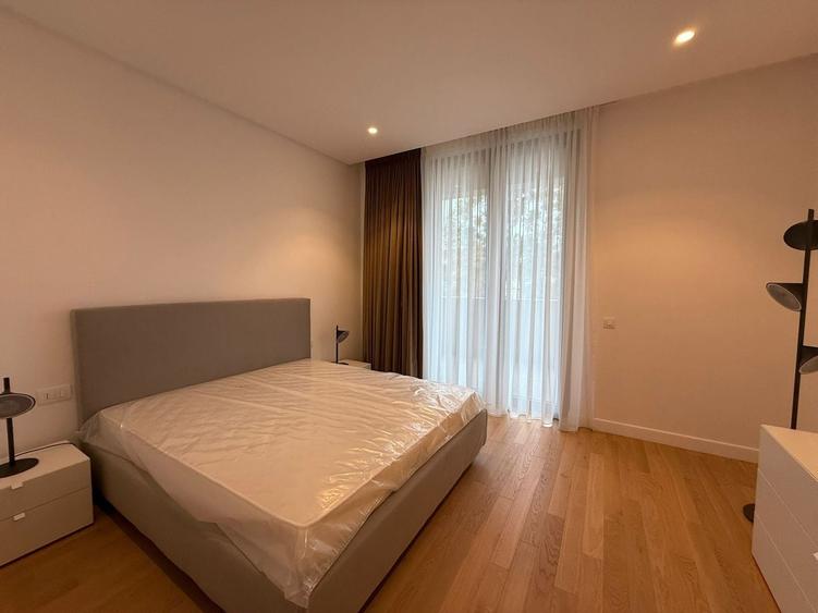Apartament cu 4 camere, mobilat în Floreasca