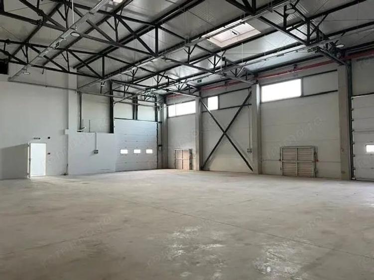 Spațiu comercial, de 1,648 mp, în Nord