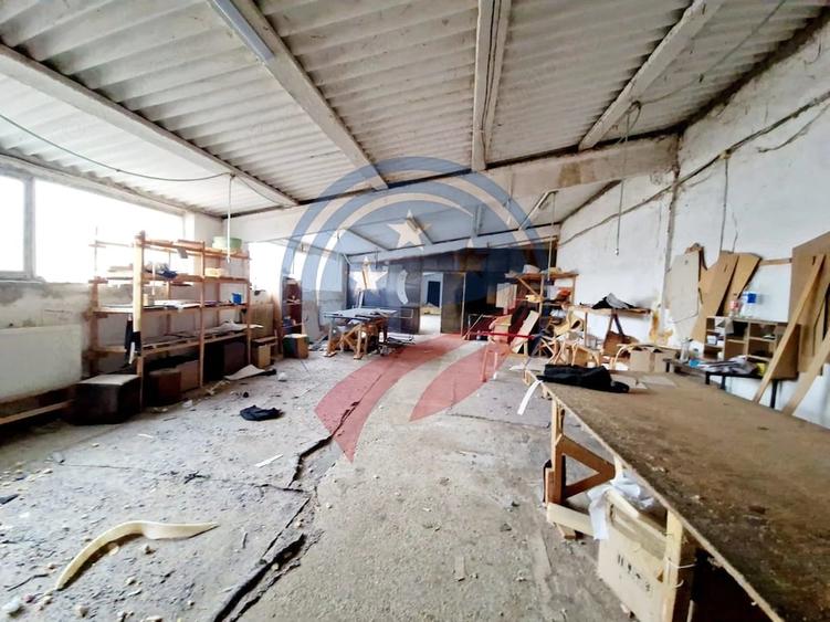 Spațiu comercial, de 624 mp, în Brădești