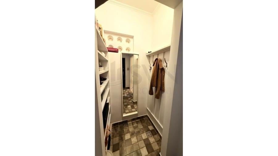 Apartament cu 2 camere semidecomandat în 1 Mai