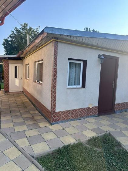 Casă individuală cu 5 camere cu Canalizare în Stoenești (Florești-Stoenești)