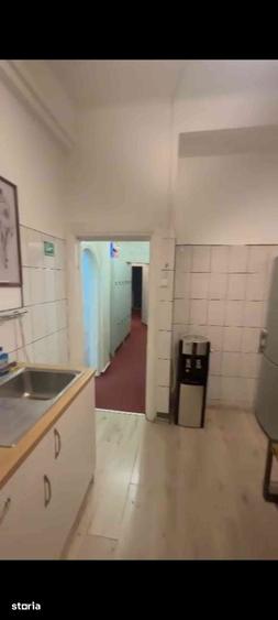 Apartament cu 7 camere în Central