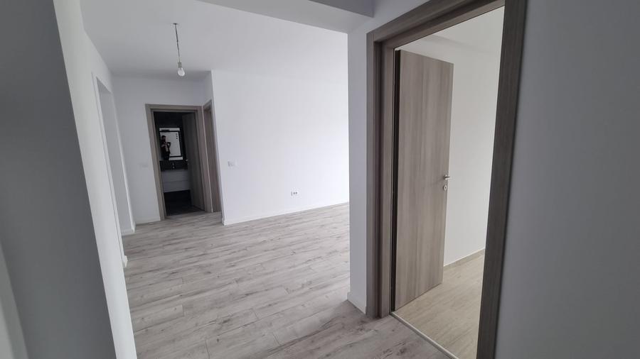 Apartament cu 2 camere semidecomandat în Vișan