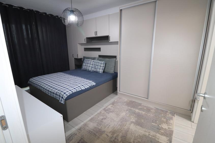 Apartament cu 3 camere decomandat, mobilat în Theodor Pallady