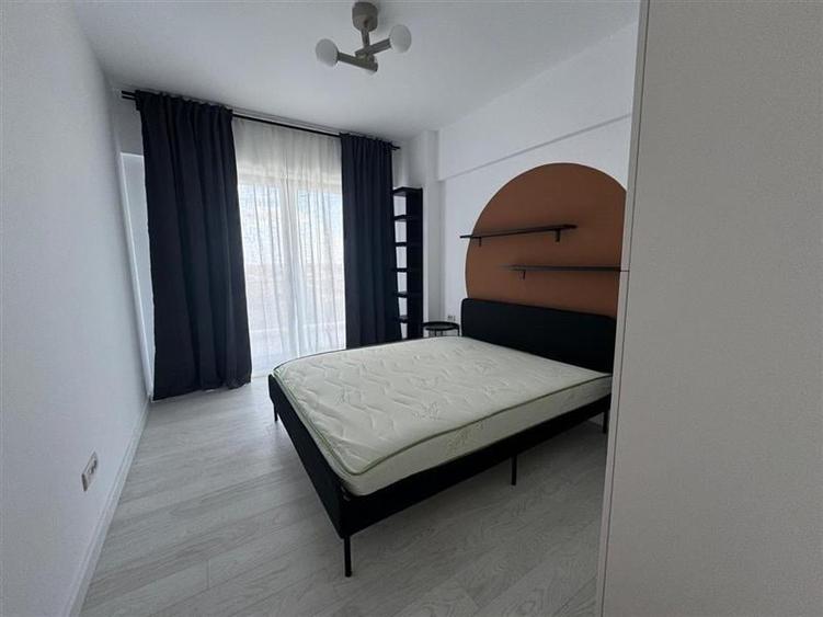 Apartament cu 3 camere decomandat, mobilat în Fundeni