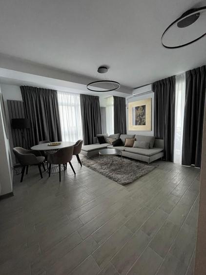 Apartament cu 3 camere, mobilat în Năvodari