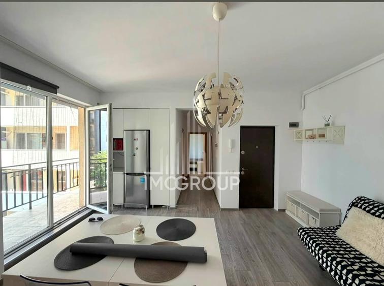 Apartament cu 2 camere semidecomandat, mobilat în Semicentral