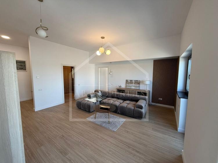 Apartament cu 2 camere semidecomandat, mobilat în Străulești
