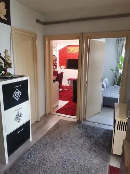 Apartament cu 3 camere decomandat în Iclănzel