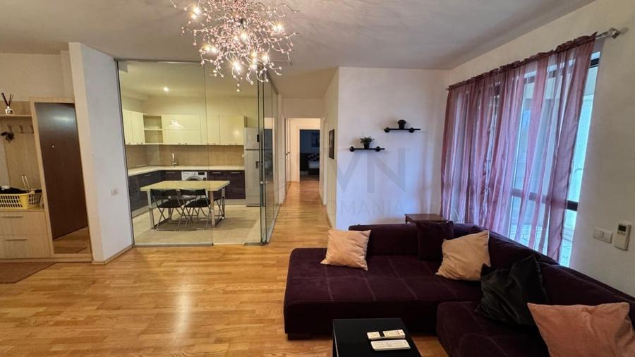 Apartament cu 3 camere decomandat în Pipera