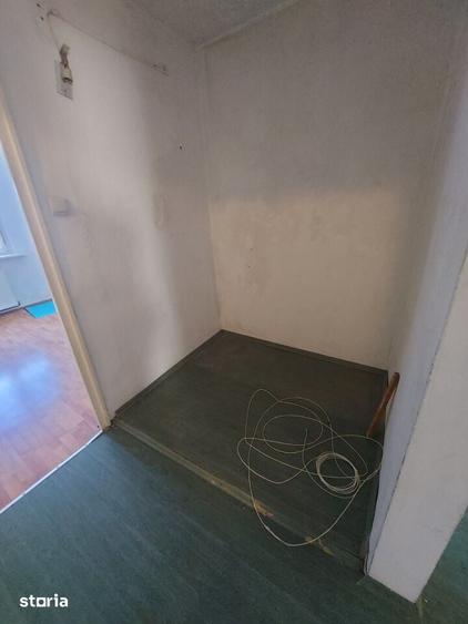 Apartament cu 3 camere în Calea București