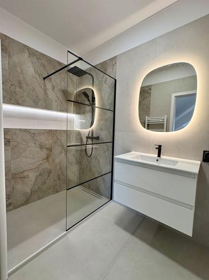 Apartament cu 2 camere decomandat în Florești