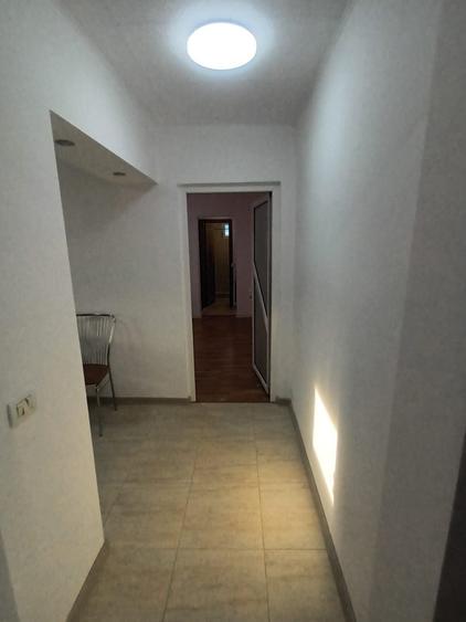 Apartament cu 2 camere decomandat în Exterior Vest