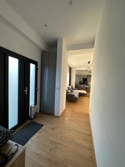 Casă cu 3 camere cu Teren 305 Mp în Central