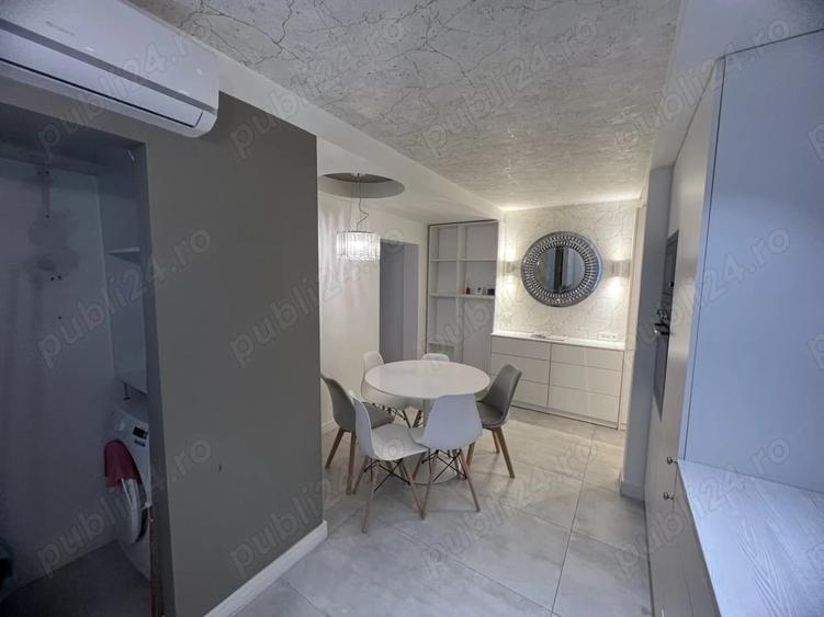 Apartament cu 3 camere semidecomandat în Semicentral