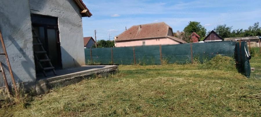Casă cu Teren 524 Mp în Opatița