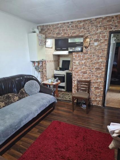 Apartament 2 camere, 33 mp, zona Bariera Valcii - 2