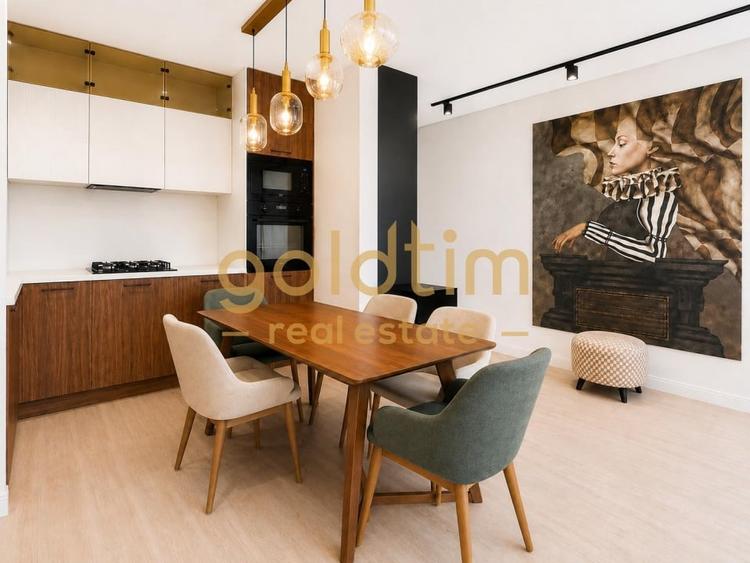 Apartament cu 3 camere semidecomandat, mobilat în Sisești