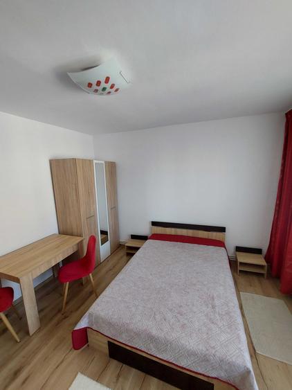 Garsonieră decomandată în Central
