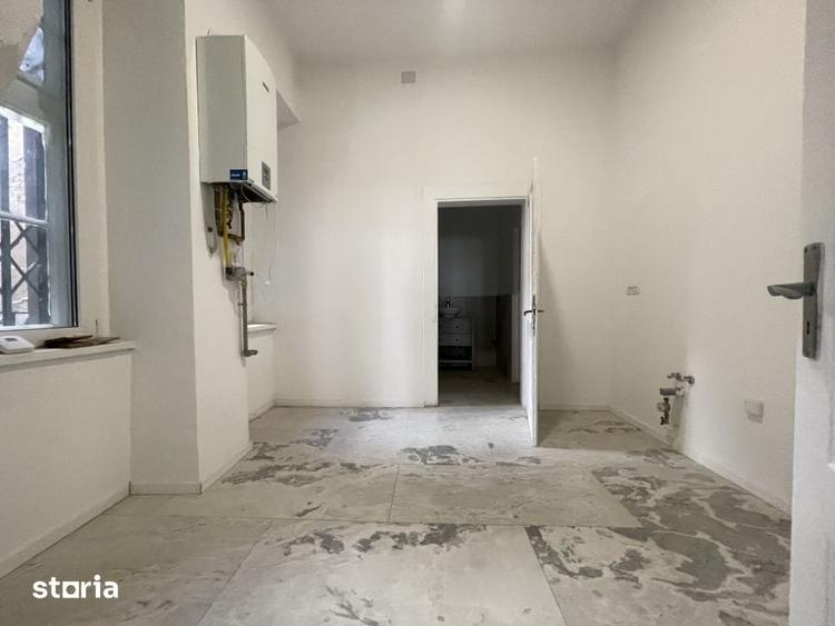 Apartament cu 3 camere în Tipografilor