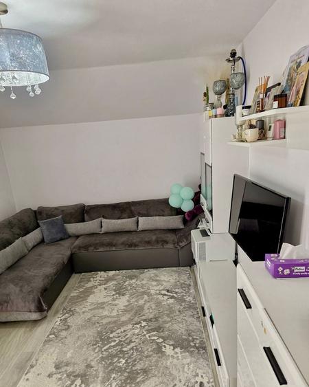 Apartament cu 2 camere decomandat în Giroc