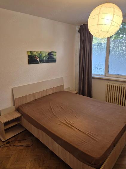 Apartament cu 2 camere decomandat în Aviatorilor