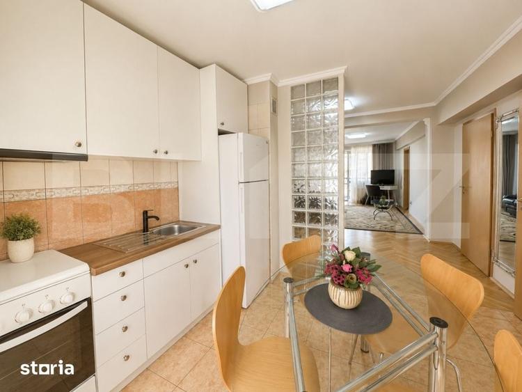 Apartament cu 3 camere în P-ța Unirii