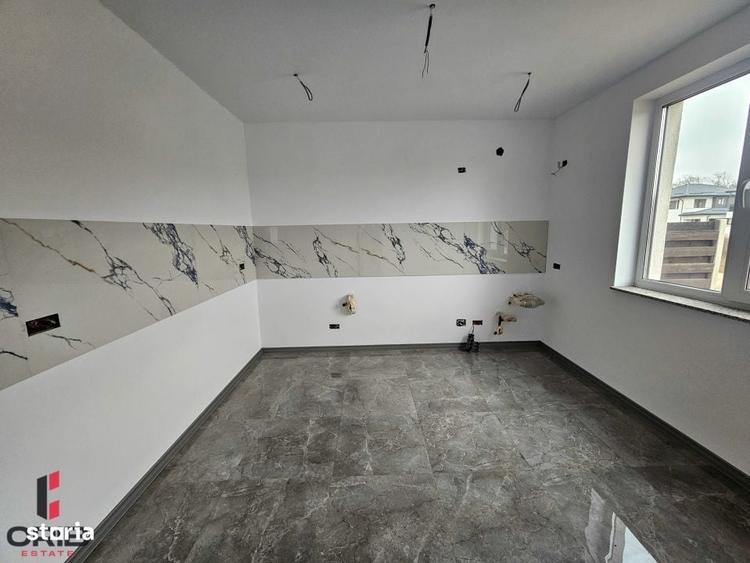 Casă cu 4 camere cu Teren 250 Mp în Central