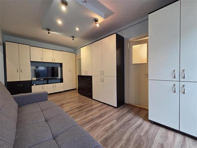 Apartament cu 2 camere nedecomandat, mobilat în Uzina 2