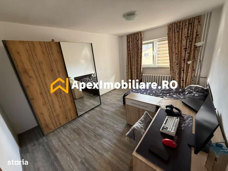 Apartament cu 2 camere semidecomandat în Drumul Taberei — fotografia 2