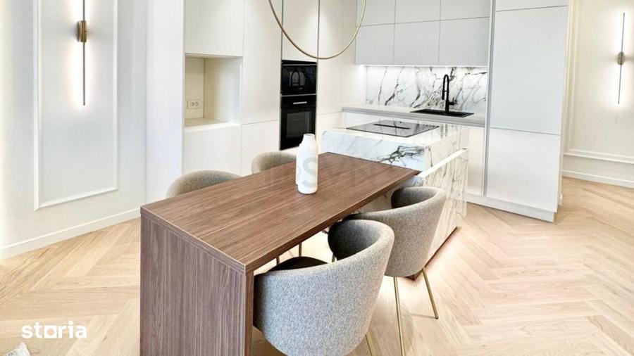 Apartament cu 3 camere în Tei