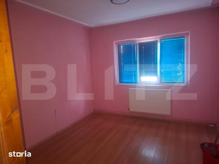 Apartament cu 4 camere în Micro 3 — fotografia 1