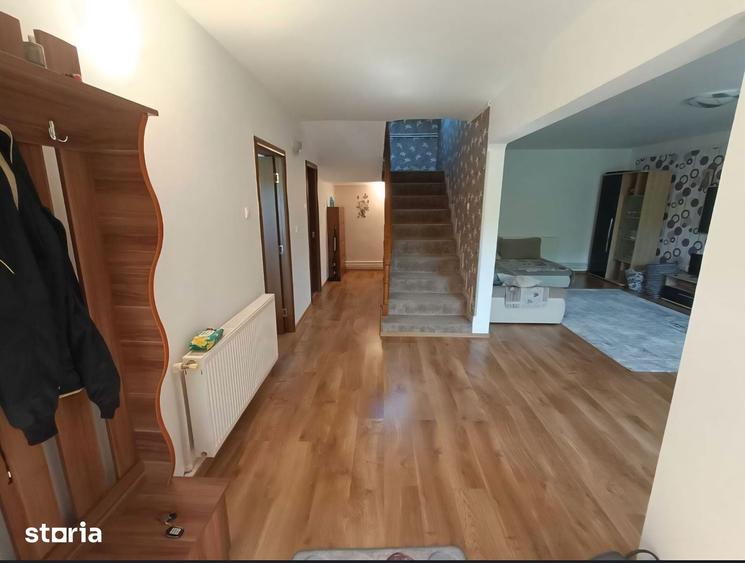 Casă cu 4 camere cu Teren 750 Mp în Șendreni