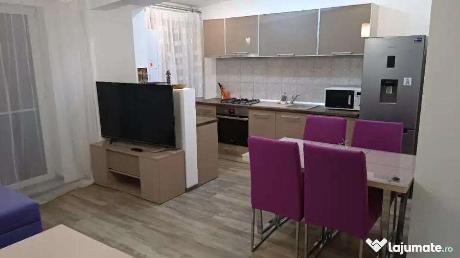 Apartament cu 2 camere semidecomandat în Central