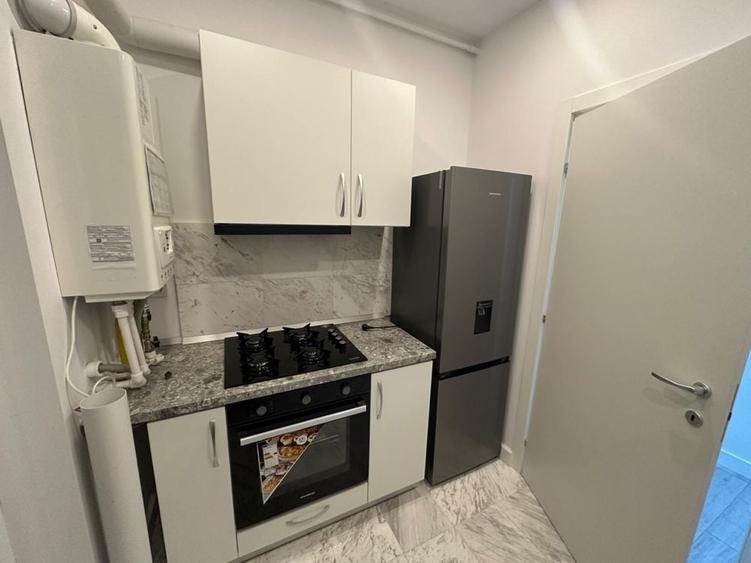 Apartament cu 2 camere decomandat în Olteni