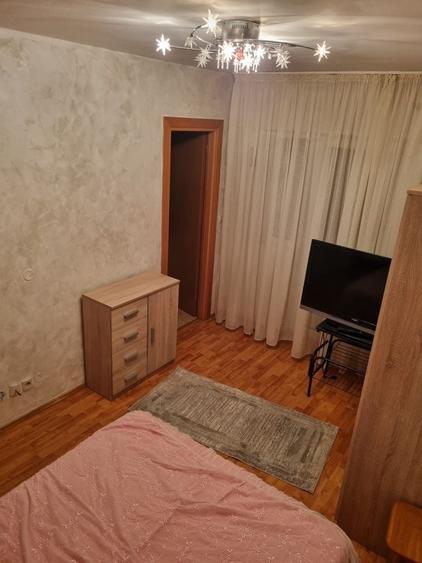 Garsonieră decomandată în Central