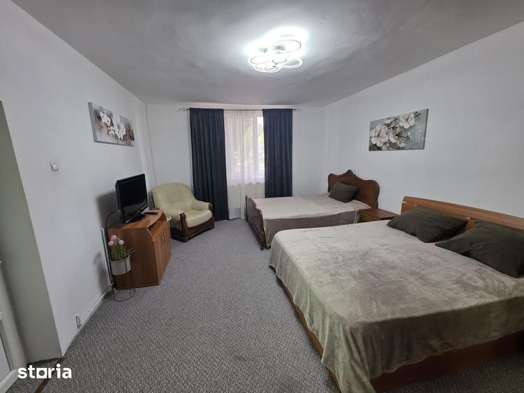 Casă cu 9 camere cu Teren 1000 Mp în Tăuții-Măgherăuș