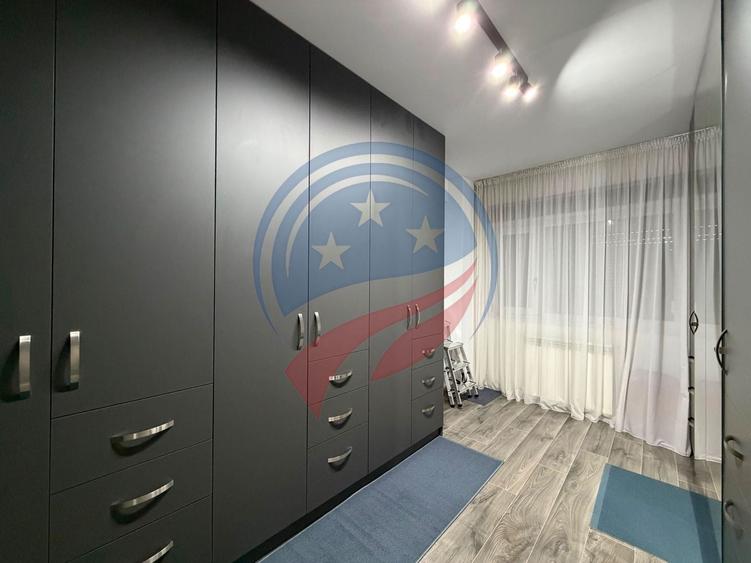 Apartament cu 3 camere decomandat, mobilat în Calea Severinului