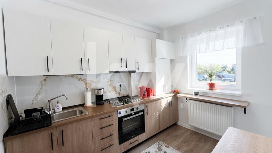 Apartament cu 2 camere decomandat în Tractorul