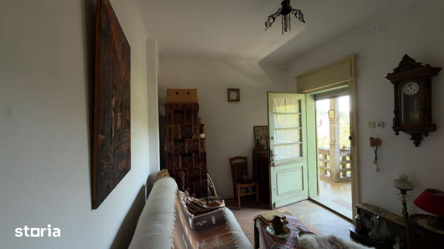 Casă cu 4 camere cu Teren 369 Mp în Bradu
