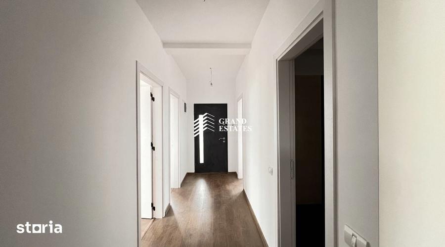 Casă cu 5 camere cu Teren 400 Mp în Central