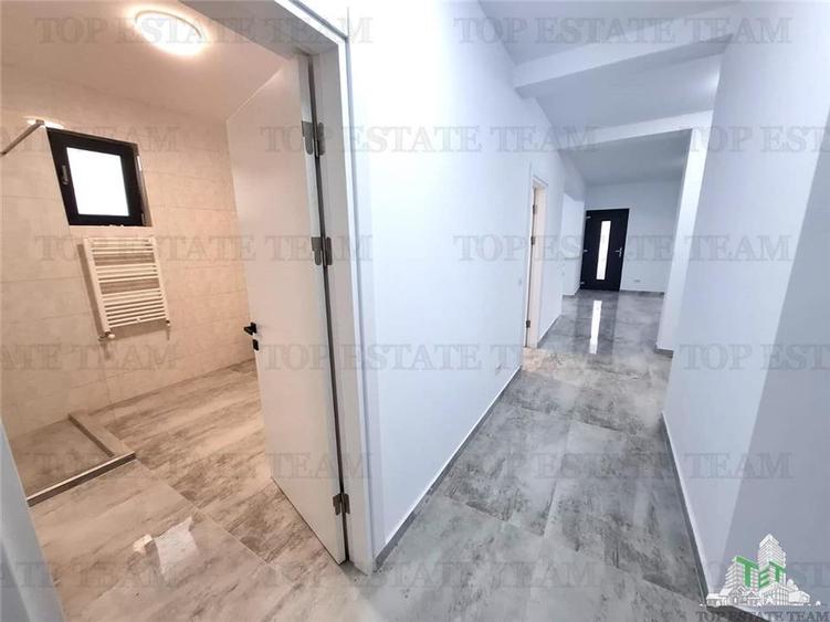 Casă individuală cu 6 camere cu Canalizare în Moara Vlăsiei