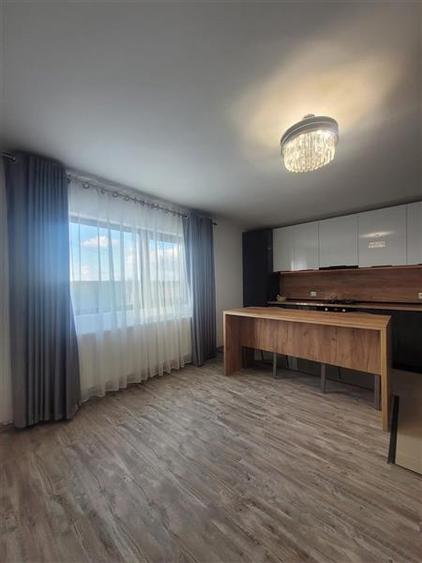 Casă individuală cu 4 camere cu Teren 500 Mp în Nisipari