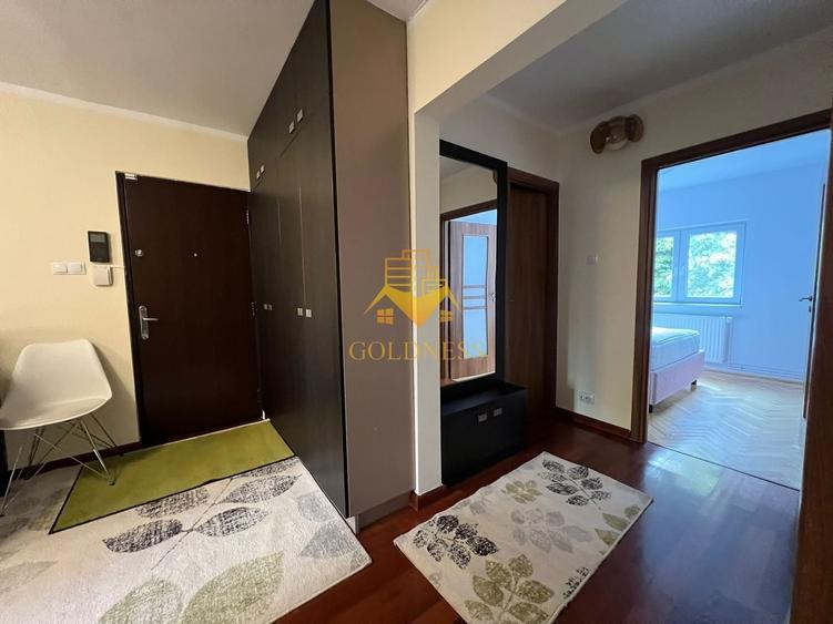 Apartament cu 3 camere decomandat, mobilat în Zorilor
